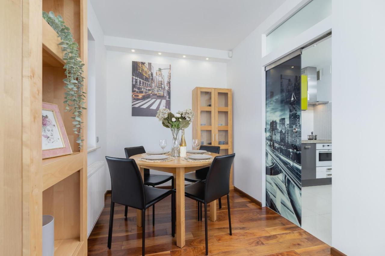 Krakow Blonia Apartment With Balcony By Noclegi Renters Екстер'єр фото
