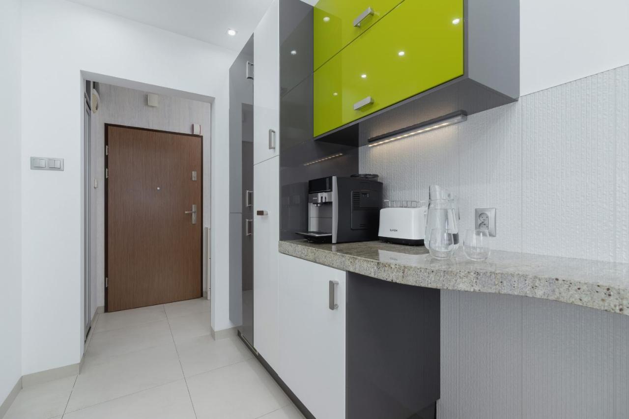 Krakow Blonia Apartment With Balcony By Noclegi Renters Екстер'єр фото